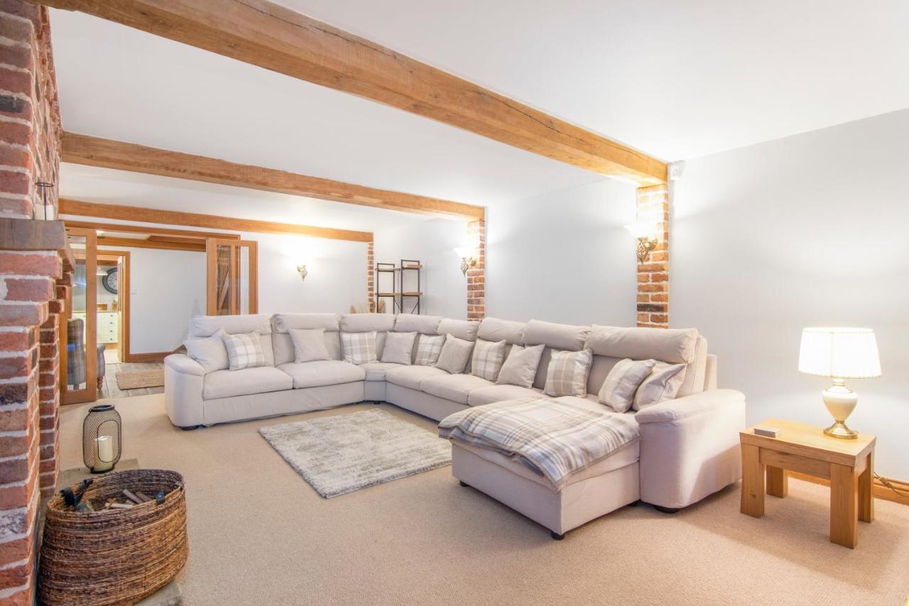 The Roost Group - The Coach House - Hot Tub Villa Gravesend Exteriör bild