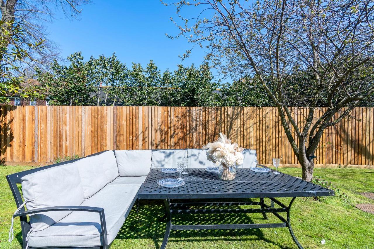 The Roost Group - The Coach House - Hot Tub Villa Gravesend Exteriör bild