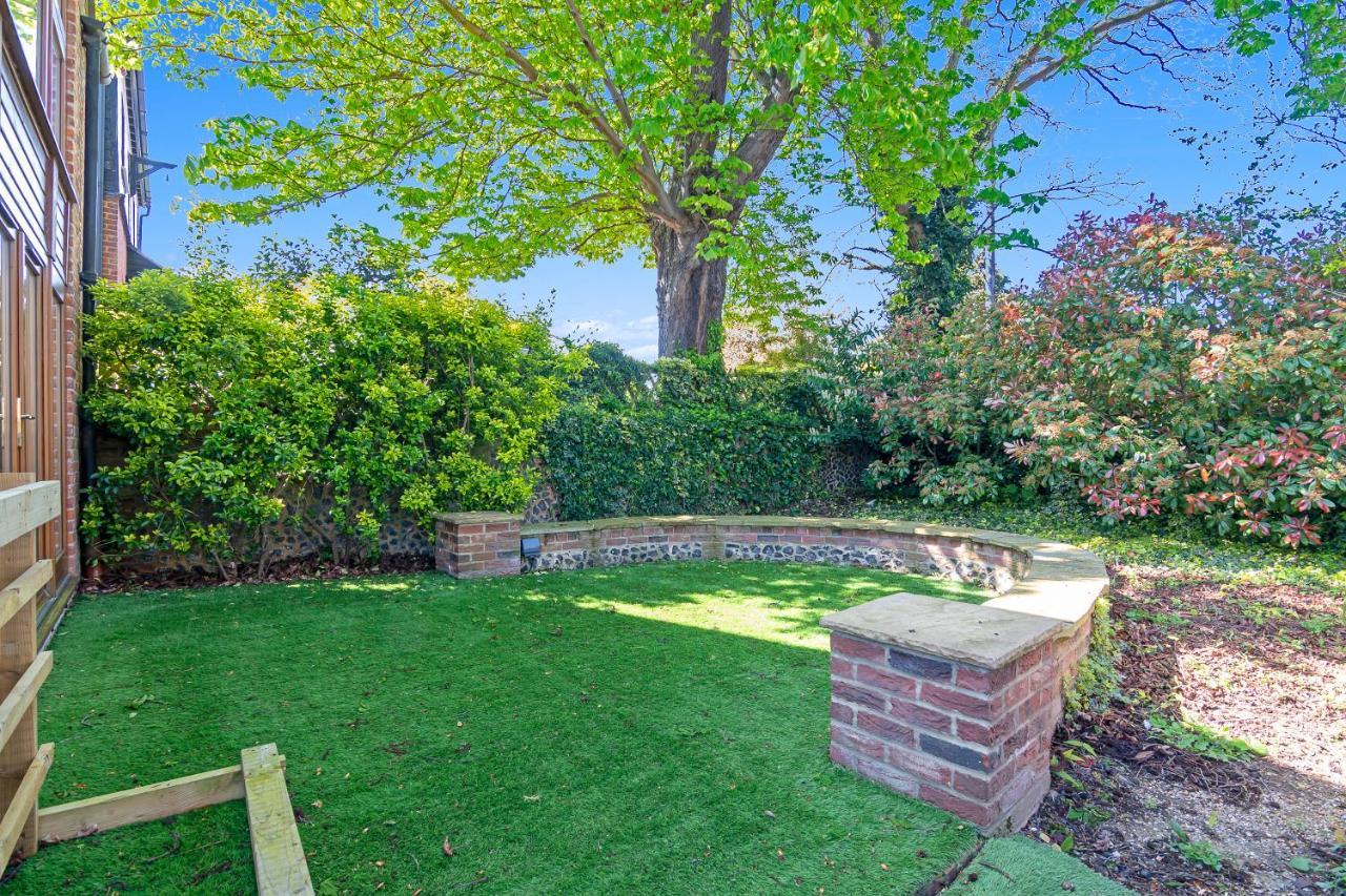 The Roost Group - The Coach House - Hot Tub Villa Gravesend Exteriör bild